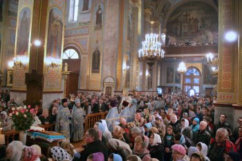 Главное богослужение в праздник Благовещенья прошло в Одесском кафедральном Свято-Успенском соборе (фото)