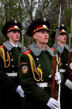 Геннадий Труханов: Нельзя забывать, что война - это ужас, смерть и горе