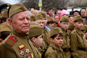 Геннадий Труханов: Нельзя забывать, что война - это ужас, смерть и горе