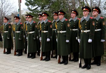 Геннадий Труханов: Нельзя забывать, что война - это ужас, смерть и горе