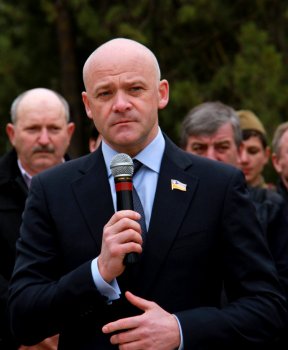 Геннадий Труханов: Нельзя забывать, что война - это ужас, смерть и горе