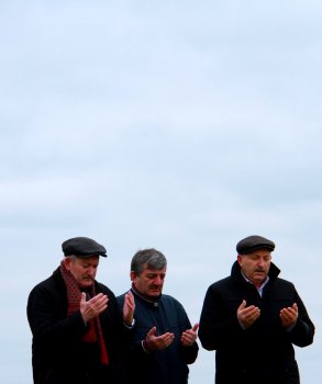 Похоронка, спустя 70 лет. Из Дагестана в Одессу на похороны прибыли родственники красноармейца