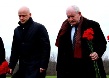 Похоронка, спустя 70 лет. Из Дагестана в Одессу на похороны прибыли родственники красноармейца