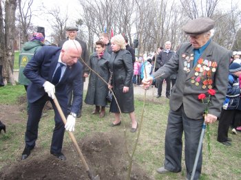 В сквере Партизанской славы уже отметили День освобождения Одессы
