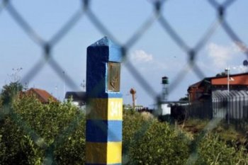 Двое молдаван прорывались в Украину микроавтобусом