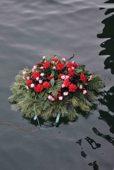 Пограничники совместно с ветеранами вышли в море и почтили память погибших во время освобождения Одессы
