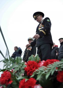 Пограничники совместно с ветеранами вышли в море и почтили память погибших во время освобождения Одессы