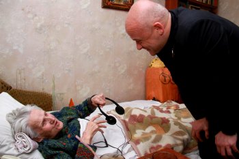 Народный депутат лично поздравил 90-летнюю участницу обороны Одессы