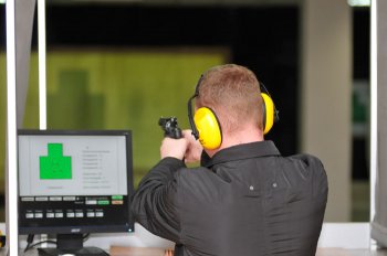 Сотрудники охранных фирм съедутся, чтобы узнать, кто лучше стреляет