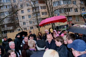 Геннадий Труханов разбирается с появлением «нахалстроя» на ул. Заболотного