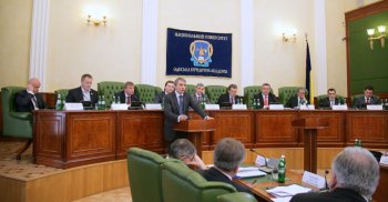 Вадим Колесниченко: «Назрели и реформы, и изменения в Конституции Украины»