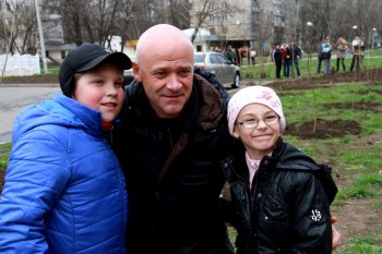 Геннадий Труханов: В Суворовском районе инициативная молодежь. Они очень талантливые, умеют красиво отдыхать и трудиться в поте лица