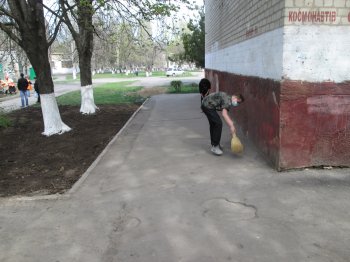 В Малиновском районе вовсю идет субботник