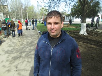 В Малиновском районе вовсю идет субботник