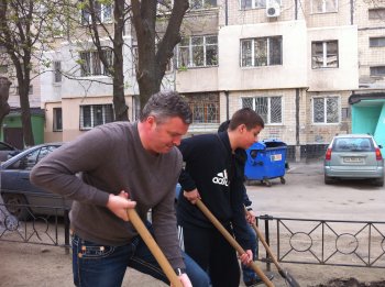 Юрий Преснов: Для меня проведение субботников сопровождается теплыми воспоминаниями детства