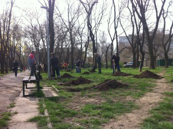 Субботник объединил жильцов 4-х СОНов