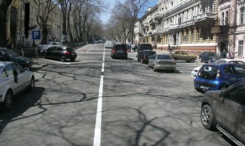 В центре города пробки: Виновата дорожная разметка (фото)
