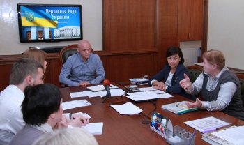 Библиотекари хотят, чтобы их услышали власти
