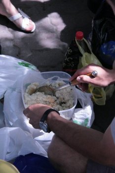 Православная молодёжь Одессы помогает бездомным