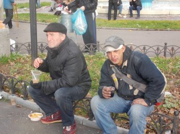 Православная молодёжь Одессы помогает бездомным