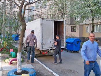 Евгений Гофман инициировал работы по благоустройству дворов