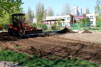 Субботник в Суворовском районе