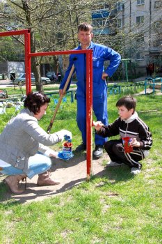 Субботник в Суворовском районе