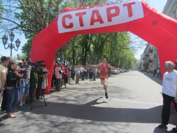 От Дюка к Дюку - в Одессе состоялась легкоатлетическая эстафета