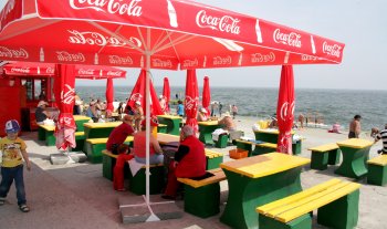 Одесситы открыли пляжный сезон