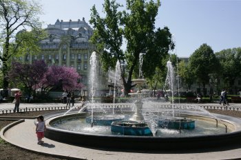 Остап и Киса больше не любуются горсадовским фонтаном