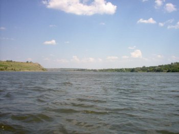 На Днестре сбрасывают воду