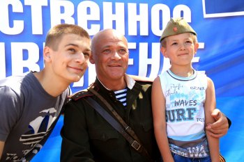 В Лузановке состоялся праздничный привал, организованный по инициативе народного депутата Украины Геннадия Труханов