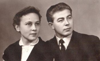 Накануне Дня Победы одесситы супруги Зброжек отметили изумрудную свадьбу