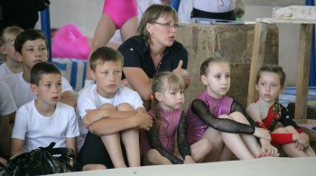 В Одессе соревнуются юные акробаты