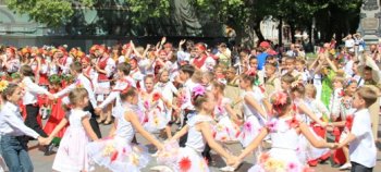В Одессе прошел яркий праздник этнографических хороводов (Фото)