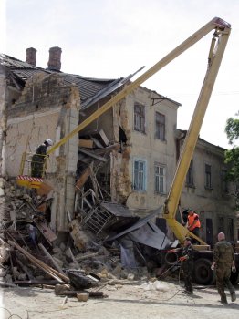 В «климовском квартале» новое обрушение дома (фото)