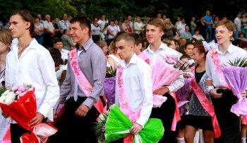 Вот и прозвенел Последний звонок