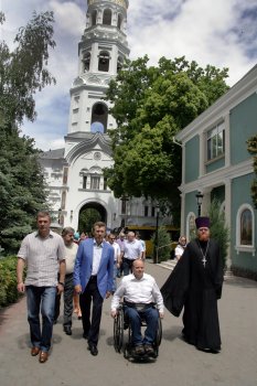 Члены Госдумы России посетили Свято-Успенский патриарший одесский мужской монастырь