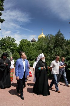 Члены Госдумы России посетили Свято-Успенский патриарший одесский мужской монастырь