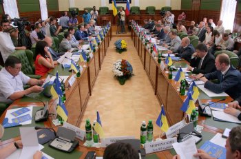 Первое совместное заседание парламентариев Украины и России окончено
