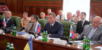 Первое совместное заседание парламентариев Украины и России окончено