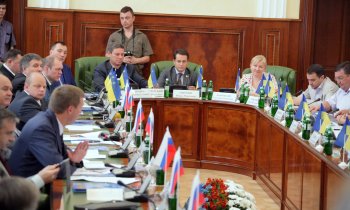 Из зала заседания российских и украинских парламентариев