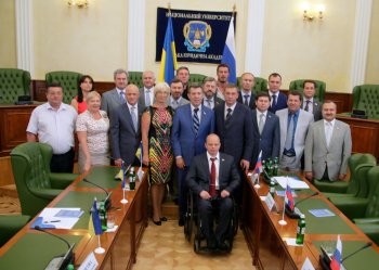 Из зала заседания российских и украинских парламентариев