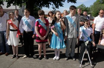 Сегодня в одесских школах прозвучал последний звонок