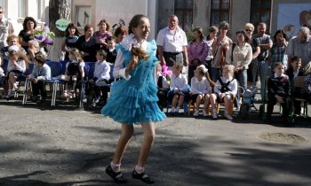 Сегодня в одесских школах прозвучал последний звонок