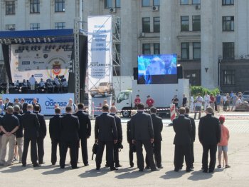 Чемпионат Украины среди телохранителей: Боевые искусства, бои на мечах и танец на авто