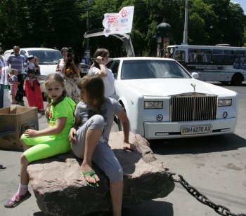 В Одессе сегодня невесты ходили… парадом