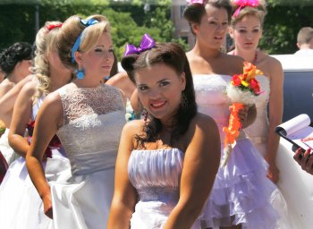 В Одессе сегодня невесты ходили… парадом