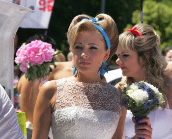В Одессе сегодня невесты ходили… парадом