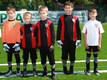 В "Академии спорта" открыли два новых современных поля